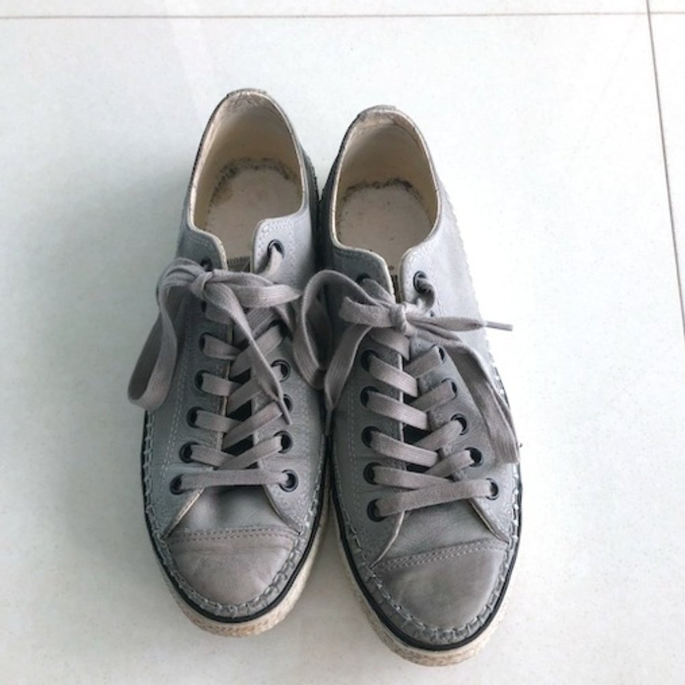 CONVERSE ALL STARS Size 9.5 Men